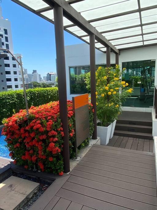 Delightful Condo In Central Location At Sukhumvit 49 Bangkok Extérieur photo