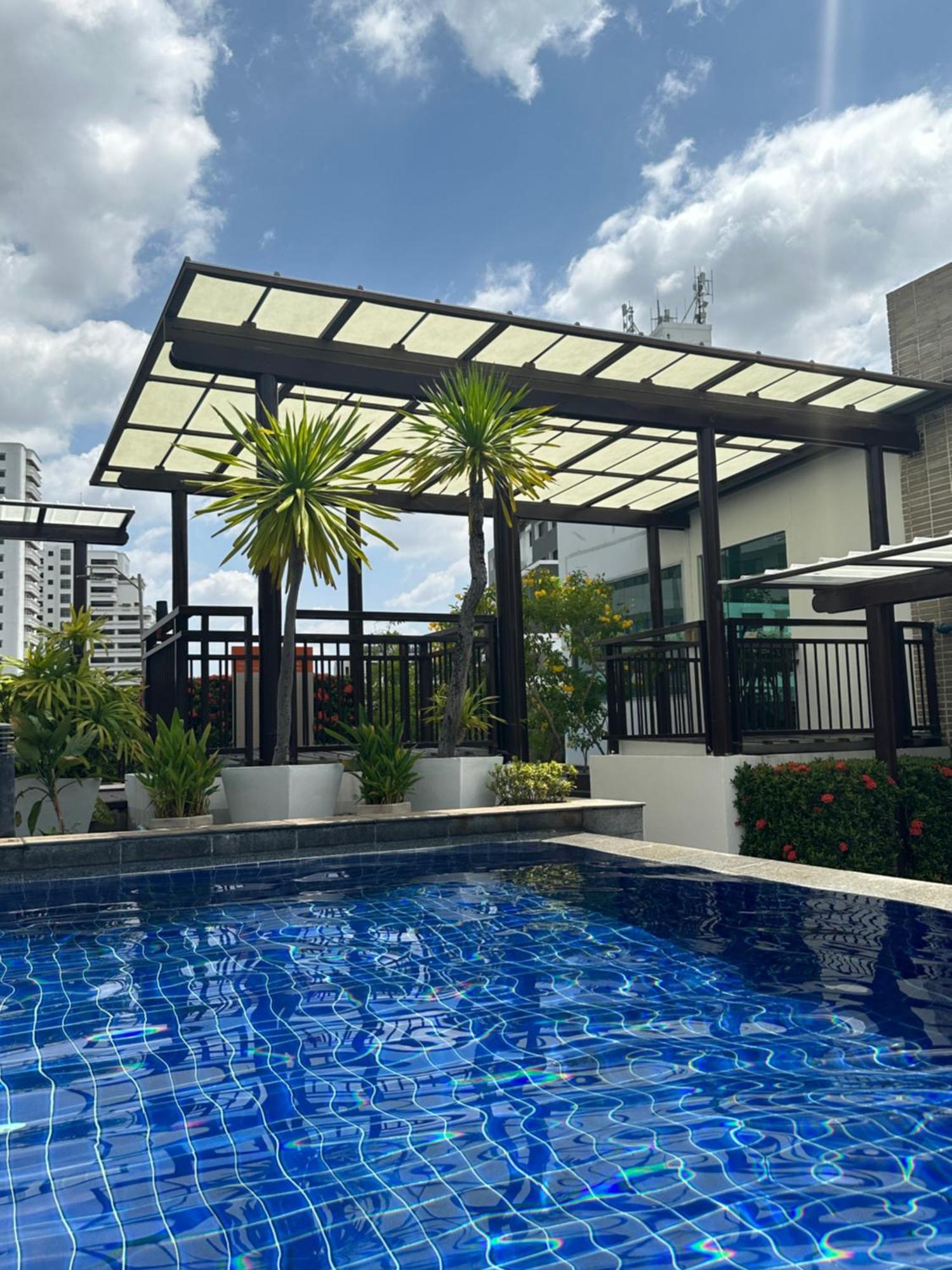 Delightful Condo In Central Location At Sukhumvit 49 Bangkok Extérieur photo